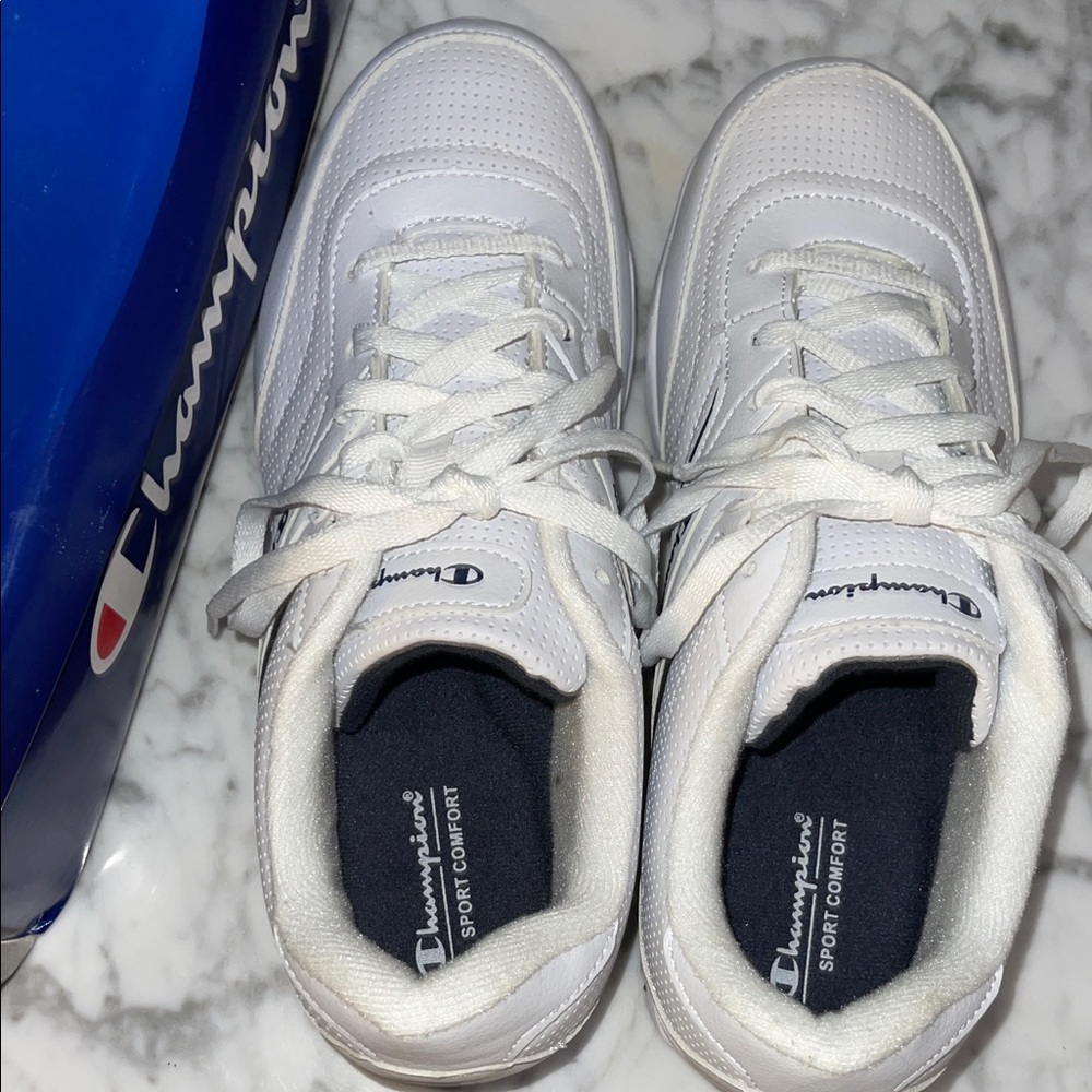 Women’s Sporty Champion Classic White Athletic Shoes - Picture 3 of 6
